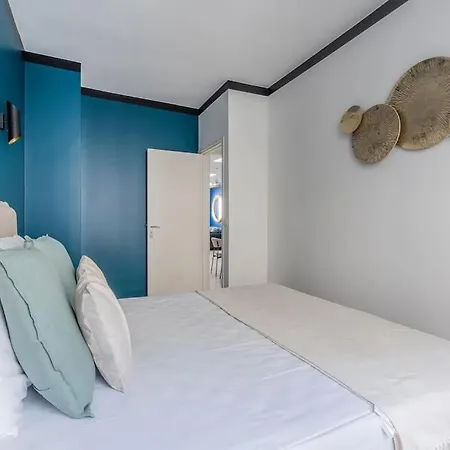 Au Coeur Du 11eme Quartier Oberkampf Apartment